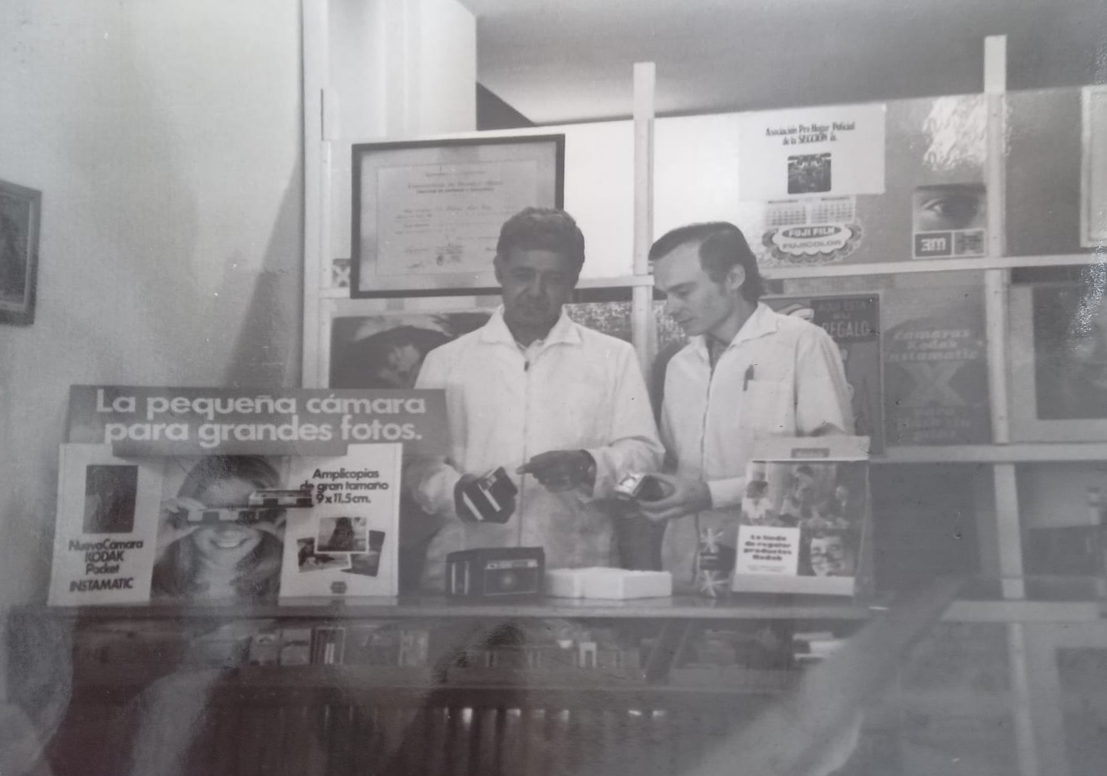 Familia Godoy en la óptica